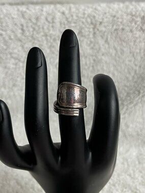 Vintage Oneida Hotel Silver-Plated Spoon Ring